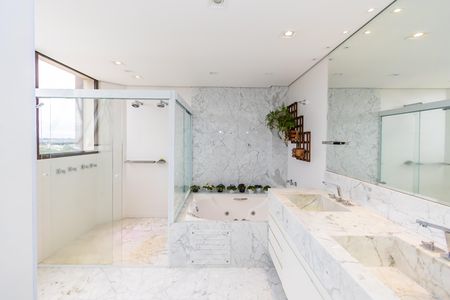 6_photo/94dce22c2b.6a2cde5a9a9595ab-ATLAS-8d2d838e-65d4-4756-b498-807acb970afe.jpg de apartamento à venda com 4 quartos, 406m² em Campina do Siqueira, Curitiba