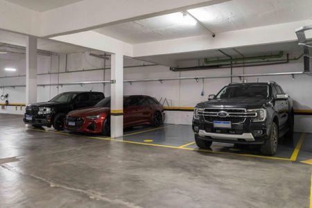 36_photo/94dce22c61.4ced48d36f433a45-ATLAS-abb9b9ab-ee28-40e6-8a89-58908a4dcf7d.jpg de apartamento à venda com 4 quartos, 350m² em Mossunguê, Curitiba