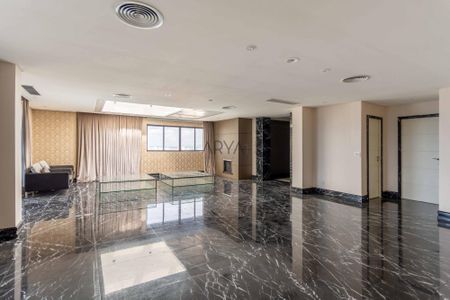 2_photo/94dce22c61.4ced48d36f433a45-ATLAS-e181cf6d-a62e-43aa-9758-854d15d3a3a9.jpg de apartamento à venda com 4 quartos, 350m² em Mossunguê, Curitiba