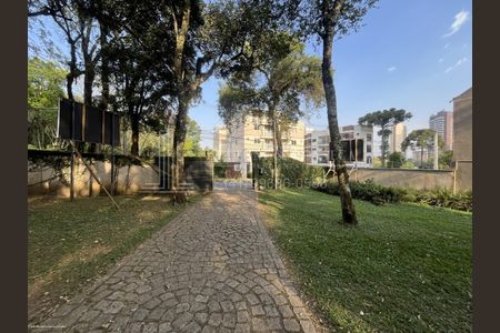 3_photo/94dce22ca9.dd810fae21d85007-ATLAS-df2e4f73-a4e6-4062-ab71-3bae6f5eecc5.jpg de casa à venda com 5 quartos, 600m² em Mossunguê, Curitiba