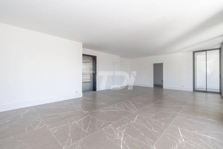 17_photo/94dce22ceb.beef6a444bf28e7f-ATLAS-86536689-7ea5-4036-8bbf-c8dad6beb2ab.jpg de apartamento à venda com 3 quartos, 228m² em Ecoville, Curitiba