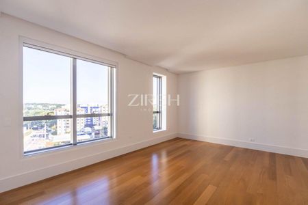 10_photo/94dce22ceb.f65ff1131cae8b73-ATLAS-1e012b84-e11d-425f-94a0-e4ccadd1a9b5.jpg de apartamento à venda com 3 quartos, 229m² em Ecoville, Curitiba