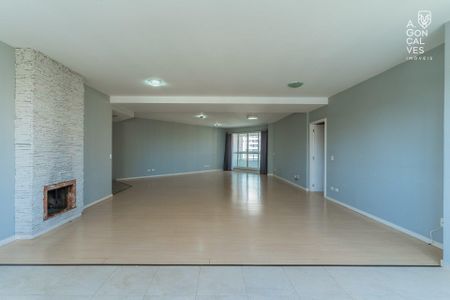 6_photo/94dce22d29.68ecbc19ade4b5d9-ATLAS-b6e9d230-74b2-42da-ac43-a76d39813d96.jpg de apartamento para alugar com 4 quartos, 214m² em Campina do Siqueira, Curitiba