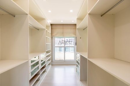 20_photo/94dce22d29.e1a31dbb9c3df7ec-ATLAS-e227af12-029e-43df-a992-512abd8be6a4.jpg de apartamento à venda com 3 quartos, 214m² em Campina do Siqueira, Curitiba