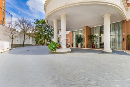 5_photo/94dce22d3d.a15ff942ed2dd5a0-ATLAS-cca701e5-c4cd-423a-84fc-fb7ef089568f.jpg de apartamento à venda com 3 quartos, 203m² em Campina do Siqueira, Curitiba