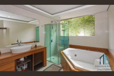 5_photo/94dce22d69.2f15d505e37c7ac5-ATLAS-ed0a0156-5a76-4fcb-8c8a-7ba4e93fe715.jpg de casa à venda com 3 quartos, 229m² em Mossunguê, Curitiba