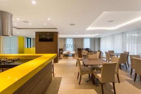 43_photo/94dce22e81.c1305b46eb86bf67-ATLAS-bed46aa7-e67b-4cb3-a4a6-69abed5703c0.jpg de apartamento à venda com 3 quartos, 125m² em Campina do Siqueira, Curitiba