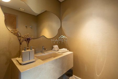 1_photo/94dce22e8b.6691faa2cf0f6cfa-ATLAS-01f0f72e-1665-4e6d-80a1-eea55dc3987a.jpg de apartamento à venda com 3 quartos, 400m² em Campina do Siqueira, Curitiba