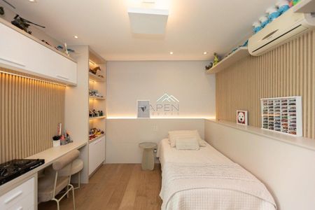 5_photo/94dce22e8b.6691faa2cf0f6cfa-ATLAS-14571433-7493-4fde-a396-bd11ec9aae5a.jpg de apartamento à venda com 3 quartos, 400m² em Campina do Siqueira, Curitiba