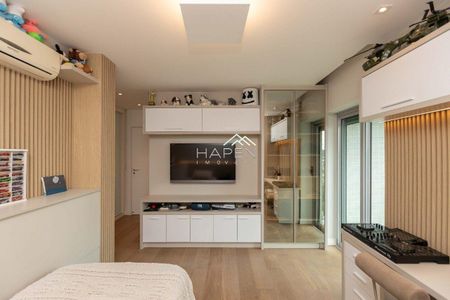 6_photo/94dce22e8b.6691faa2cf0f6cfa-ATLAS-1ca1f2b9-9f68-48b8-8fcc-34318ef86ea7.jpg de apartamento à venda com 3 quartos, 400m² em Campina do Siqueira, Curitiba