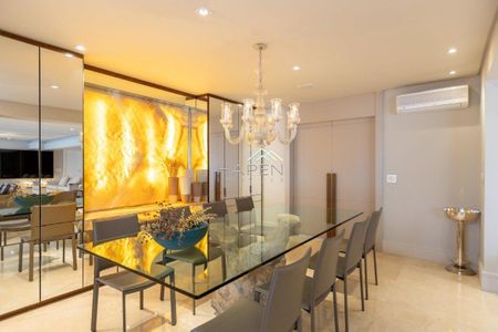 6_photo/94dce22e8b.6691faa2cf0f6cfa-ATLAS-c32231c8-9b70-4ecd-95d1-d9153402f1fb.jpg de apartamento à venda com 3 quartos, 400m² em Campina do Siqueira, Curitiba