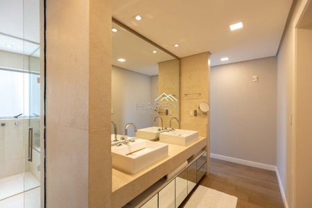 20_photo/94dce22e8b.6691faa2cf0f6cfa-ATLAS-d51fa7fa-c90d-4f8b-a6b5-794a9a21b0c4.jpg de apartamento à venda com 3 quartos, 400m² em Campina do Siqueira, Curitiba