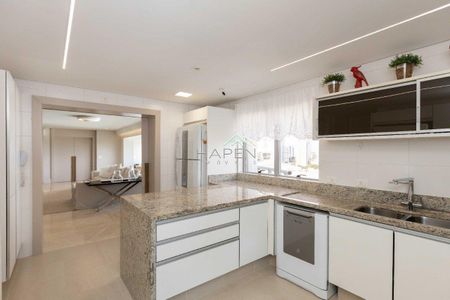 26_photo/94dce22e8b.6691faa2cf0f6cfa-ATLAS-e38c9507-5123-4819-96ea-207e593b205c.jpg de apartamento à venda com 3 quartos, 400m² em Campina do Siqueira, Curitiba