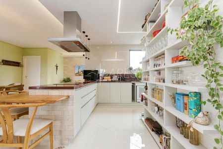 8_photo/94dce22e9f.25db2ad9d9bd01a5-ATLAS-24ad25cb-dbe3-4579-a68c-54da22dd8367.jpg de apartamento à venda com 3 quartos, 222m² em Mossunguê, Curitiba