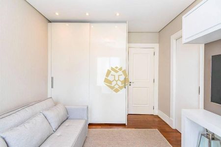 93_photo/94dce22f45.c118c16e6e2b98d3-ATLAS-3673d000-d8b9-4c2e-b3e1-1ee5ebd7e2e9.jpg de apartamento para alugar com 4 quartos, 340m² em Mossunguê, Curitiba