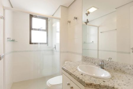 7_photo/94dce22f4b.5ad7edab93cbbe91-ATLAS-392fdff1-564e-47be-a602-658e83cfef1c.jpg de apartamento à venda com 3 quartos, 144m² em Campina do Siqueira, Curitiba