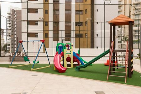 33_photo/94dce22f4b.5ad7edab93cbbe91-ATLAS-7ec6a5e1-c98c-42b4-8d99-0a2eb5c7a03e.jpg de apartamento à venda com 3 quartos, 144m² em Campina do Siqueira, Curitiba