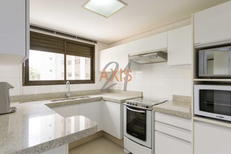 5_photo/94dce22f4b.5ad7edab93cbbe91-ATLAS-9f5b392a-e7be-48b4-9b90-5f4b35661f1e.jpg de apartamento à venda com 3 quartos, 144m² em Campina do Siqueira, Curitiba