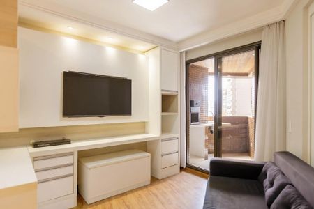 8_photo/94dce22f4b.5ad7edab93cbbe91-ATLAS-e546f0be-e971-4e07-b56d-190442f1eeb9.jpg de apartamento à venda com 3 quartos, 144m² em Campina do Siqueira, Curitiba