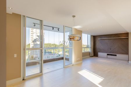 12_photo/94dce22f6f.c82324d3a298f3ed-ATLAS-cee44f25-4a69-41c8-b987-4aad2e42c2f4.jpg de apartamento à venda com 3 quartos, 142m² em Mossunguê, Curitiba