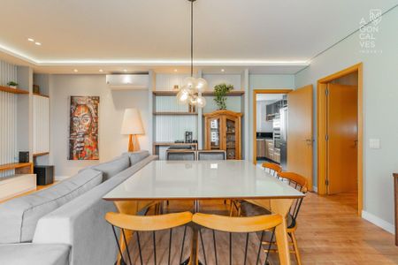 8_photo/94dce22f6f.e85a8a26a77b48c2-ATLAS-d0a4ecb5-fbde-4351-905e-6f7b51561805.jpg de apartamento à venda com 3 quartos, 142m² em Mossunguê, Curitiba