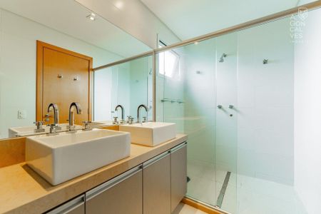 19_photo/94dce22f6f.f58b77c3489436cf-ATLAS-c3a75e7c-2d55-48d1-a744-1b43ecc2ef56.jpg de apartamento à venda com 3 quartos, 145m² em Mossunguê, Curitiba