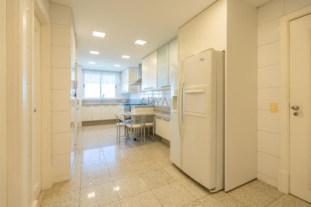 11_photo/94dce22fa7.0340f4ba3627ed9b-ATLAS-31018b2e-8ba3-4b20-8532-538e35c84d48.jpg de apartamento à venda com 4 quartos, 413m² em Mossunguê, Curitiba