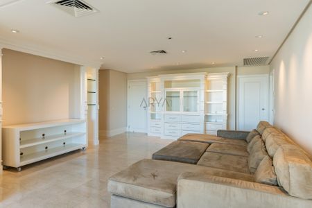 12_photo/94dce22fa7.0340f4ba3627ed9b-ATLAS-4f5545e4-62ed-4a53-9e5e-e2eea8c8bcb5.jpg de apartamento à venda com 4 quartos, 413m² em Mossunguê, Curitiba