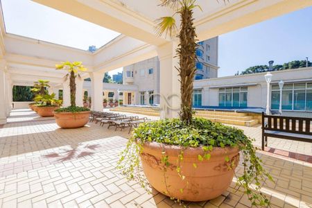 32_photo/94dce22fa7.0340f4ba3627ed9b-ATLAS-6c135d99-3dad-4c99-a5a8-ecfafef39c8e.jpg de apartamento à venda com 4 quartos, 413m² em Mossunguê, Curitiba