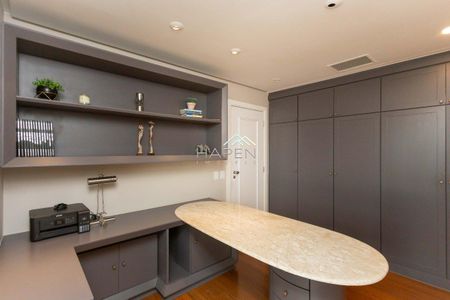 9_photo/94dce22fa7.7a69ff73eb43ff8d-ATLAS-ba563800-07a1-41df-aa44-d2c98a9920d2.jpg de apartamento à venda com 4 quartos, 414m² em Mossunguê, Curitiba