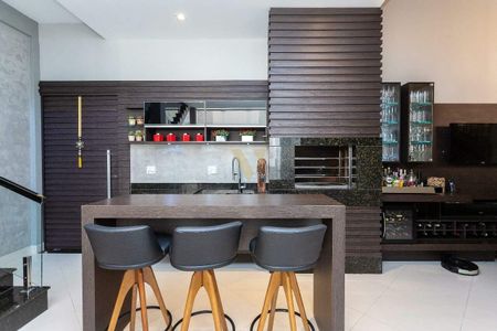 2_photo/94dce23033.b7afec13c8c84584-ATLAS-521596cf-1bcd-4a35-a081-03d4f4fc63dc.jpg de casa à venda com 4 quartos, 309m² em Mossunguê, Curitiba