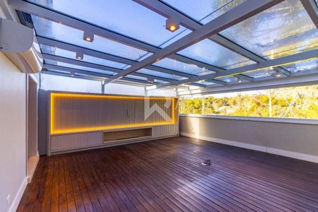 8_photo/94dce230bf.2a151fee16680804-ATLAS-64cef35d-aca6-4ac8-9c13-e3daaee043db.jpg de casa à venda com 3 quartos, 204m² em Campo Comprido, Curitiba