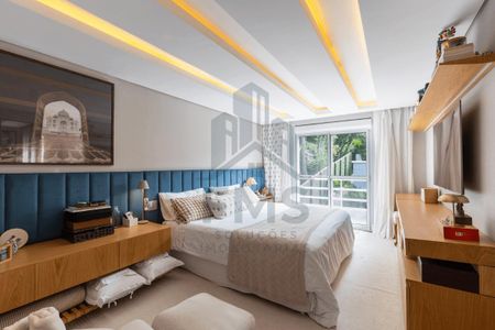 12_photo/94dce230bf.4f48e483d4bcdc3b-ATLAS-3fda8dff-d817-47f9-81eb-fba3d754a10f.jpg de casa de condomínio à venda com 3 quartos, 320m² em Campo Comprido, Curitiba