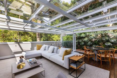 18_photo/94dce230bf.4f48e483d4bcdc3b-ATLAS-cfb372b2-5dcd-4a89-bc3c-2ad26f2a0307.jpg de casa de condomínio à venda com 3 quartos, 320m² em Campo Comprido, Curitiba