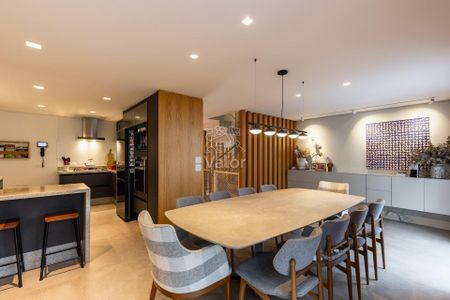 19_photo/94dce230bf.4f48e483d4bcdc3b-ATLAS-e2feb72c-a6fb-4d22-a2a1-272237f84b3e.jpg de casa de condomínio à venda com 3 quartos, 320m² em Campo Comprido, Curitiba