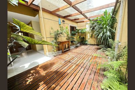 7_photo/94dce23153.87c2d0f47683b1c8-ATLAS-9145293a-d2bb-461c-a8cc-ad8a2ba13bb3.jpg de casa à venda com 3 quartos, 108m² em Mossunguê, Curitiba