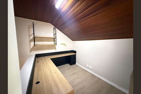 8_photo/94dce23161.6fa24c30896ad7dc-ATLAS-2528712d-cbda-407d-aa0d-95da586f2bf8.jpg de casa à venda com 4 quartos, 247m² em Mossunguê, Curitiba