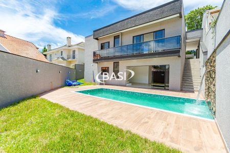 25_photo/94dce231a5.d6af0fe843853389-ATLAS-cf45ecf1-6d01-4d27-a1da-8f246a0aa3e0.jpg de casa à venda com 3 quartos, 218m² em Mossunguê, Curitiba