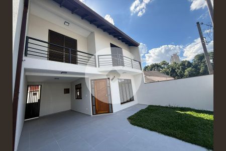 3_photo/94dce231cb.b35f0a667bfcb943-ATLAS-d0ee029b-b88d-4034-ac7e-6ea4bea057c9.jpg de casa à venda com 3 quartos, 154m² em Mossunguê, Curitiba