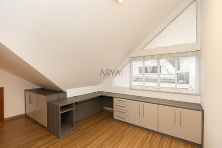 5_photo/94dce23231.ad6cb26ada8414aa-ATLAS-4da3b387-b15f-4bb1-86e9-da4a8e371d0e.jpg de casa à venda com 4 quartos, 208m² em Mossunguê, Curitiba