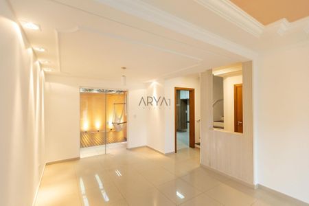 5_photo/94dce23231.ad6cb26ada8414aa-ATLAS-7f209f78-34af-4baf-815d-29eacdadaabb.jpg de casa à venda com 4 quartos, 208m² em Mossunguê, Curitiba