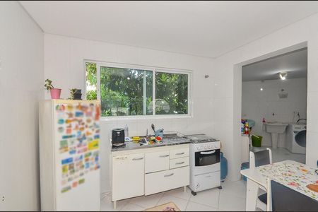 7_photo/94dce2324d.6721d330cc8d7611-ATLAS-2123265d-ca4b-40c4-a94b-33bec3f276b5.jpg de casa à venda com 3 quartos, 225m² em Mossunguê, Curitiba