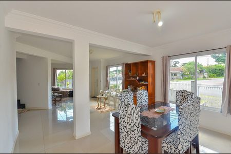 4_photo/94dce2324d.6721d330cc8d7611-ATLAS-a66963f4-b9a2-4689-934d-13fab1a644c5.jpg de casa à venda com 3 quartos, 225m² em Mossunguê, Curitiba