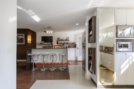 1_photo/94dce23255.54aece7605d3c183-ATLAS-0074ff9e-ed09-4579-b5b8-8bbcc3364183.jpg de casa à venda com 3 quartos, 352m² em Mossunguê, Curitiba