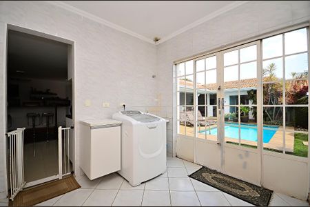 25_photo/94dce23255.54aece7605d3c183-ATLAS-7453e8d6-801e-4b82-9a39-d82a04c77f06.jpg de casa à venda com 3 quartos, 352m² em Mossunguê, Curitiba