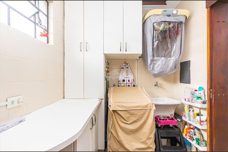 30_photo/94dce23257.1e9d1ba85beb8478-ATLAS-785dfdf0-a5c3-4dbd-908d-afe82adb046f.jpg de casa à venda com 7 quartos, 167m² em Mossunguê, Curitiba