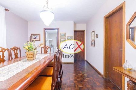 8_photo/94dce23257.49e5f4e107e90c19-ATLAS-adb56edb-15ab-4197-b598-8ec42f4e2ac8.jpg de casa à venda com 4 quartos, 210m² em Mossunguê, Curitiba