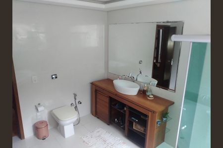 19_photo/94dce2329d.70d34e1d457a0501-ATLAS-e26c3387-2307-4771-be8a-c3d6558ff9bb.jpg de casa à venda com 3 quartos, 229m² em Mossunguê, Curitiba