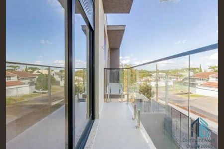 6_photo/94dce233ab.2f15d505e37c7ac5-ATLAS-d7948abd-932d-467f-900c-6efbbcfebb8b.jpg de casa à venda com 4 quartos, 215m² em Mossunguê, Curitiba