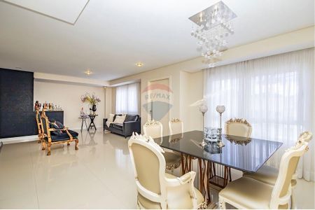 9_photo/94dce233b5.ef9097c2fd5b064b-ATLAS-24f44b0f-e682-4d36-b3cf-a718d0f0ab84.jpg de casa à venda com 3 quartos, 224m² em Mossunguê, Curitiba